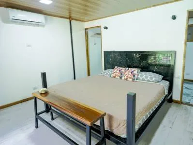 Edificio de 12 Apartamentos o Apart Hotel en Playa Negra Puerto Viejo, Inversión Rentable !, photo 6