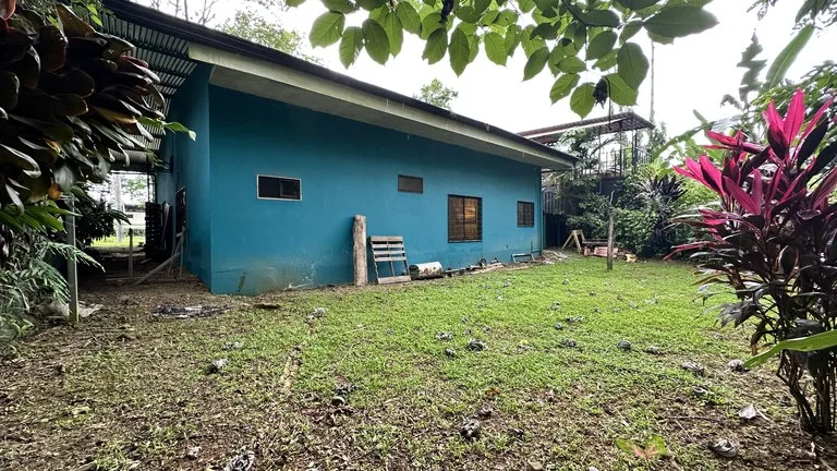Commercial Space In Prime High Traffic Area in Uvita Costa Rica with garden, photo 5