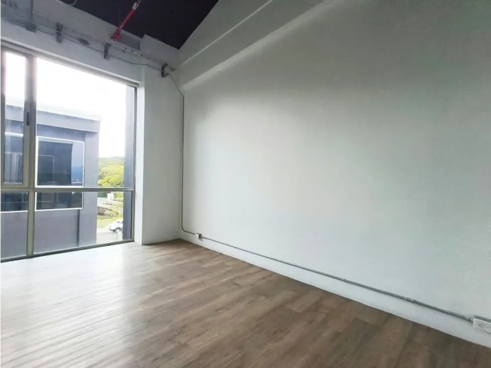 Oficina de 86,18m2 cuenta con un área abierta ideal para cubiculos, dos oficinas,una de ellas puede usarse como sala de ..., photo 10