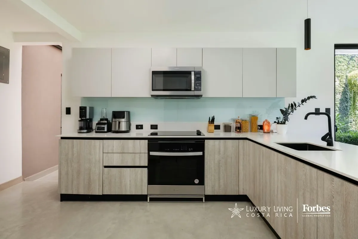 Casa contemporánea en venta en Lindora | Diseño moderno, jardín privado y acabados de lujo, photo 12