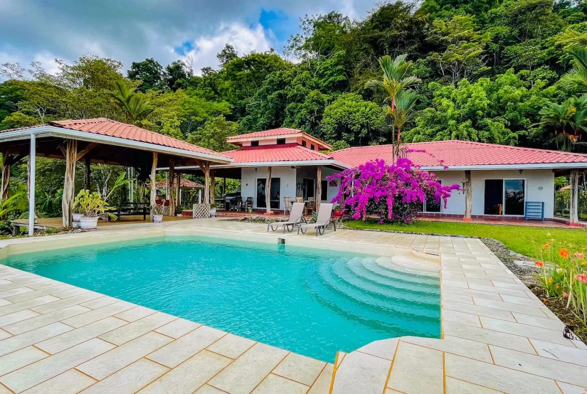 MOUNTAIN PROPERTY WITH THREE BEDROOMS AND OCEAN VIEWS, IN OJOCHAL – 4.86 ACRES, photo 2