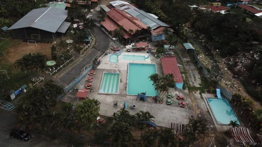 Venta de Complejo Turístico en Aserri en lote de 17.000 m2 - Venta en Aserrí