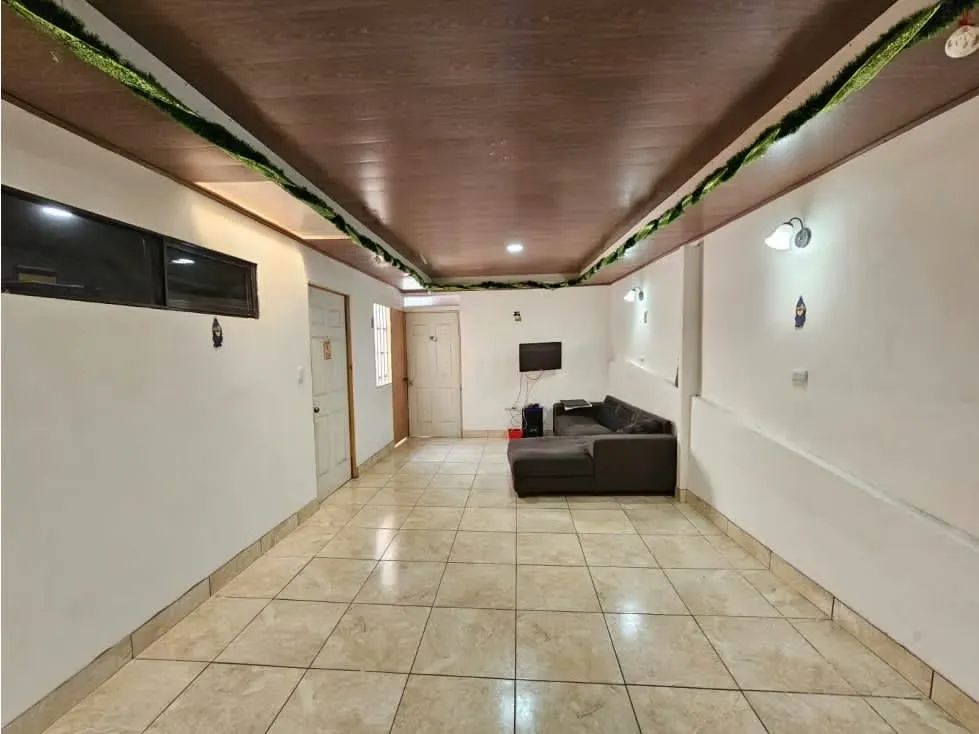 Venta de casa 2 plantas, 6 habitaciones en Zapote cerca de Shoppers, photo 4