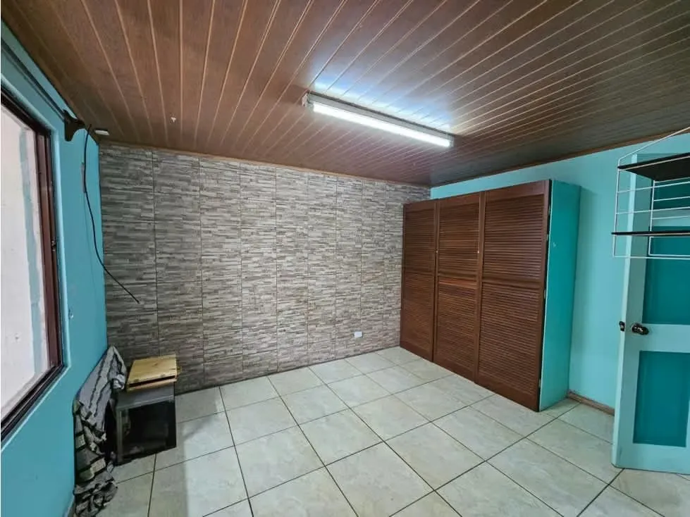Venta de casa 2 plantas, 6 habitaciones en Zapote cerca de Shoppers, photo 7