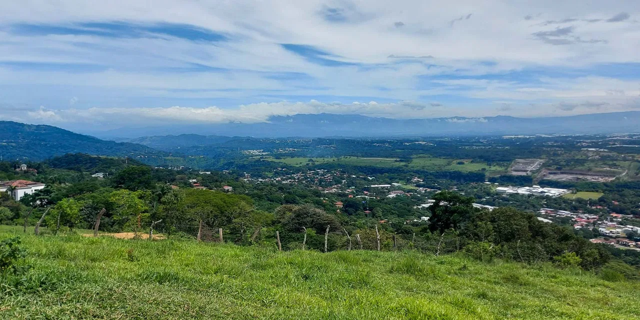 Gran Finca Piedades in Santa Ana