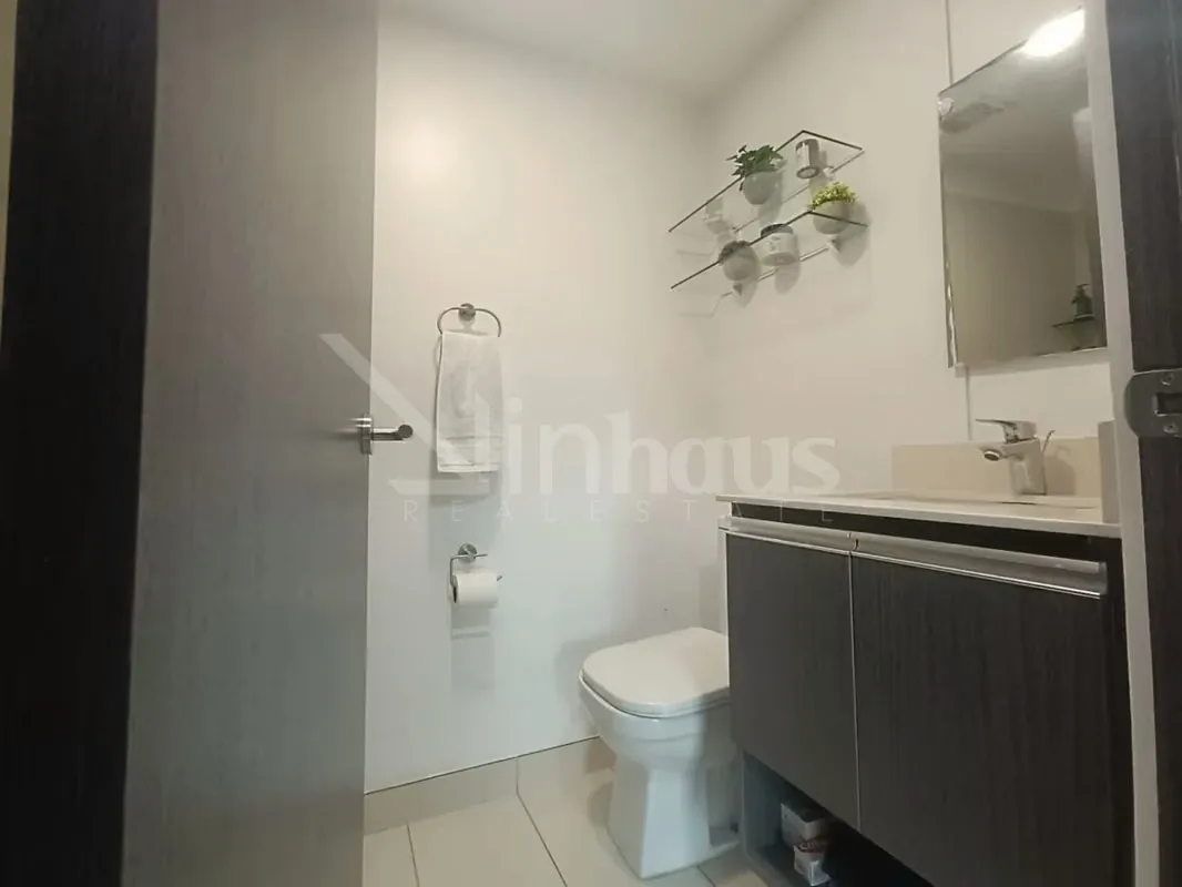 Venta de apartamento de una habitación ubicado en Torre en Nunciatura. Cuenta con un espacio integrado de cocina, sala y comedor con salida a balcón., photo 13