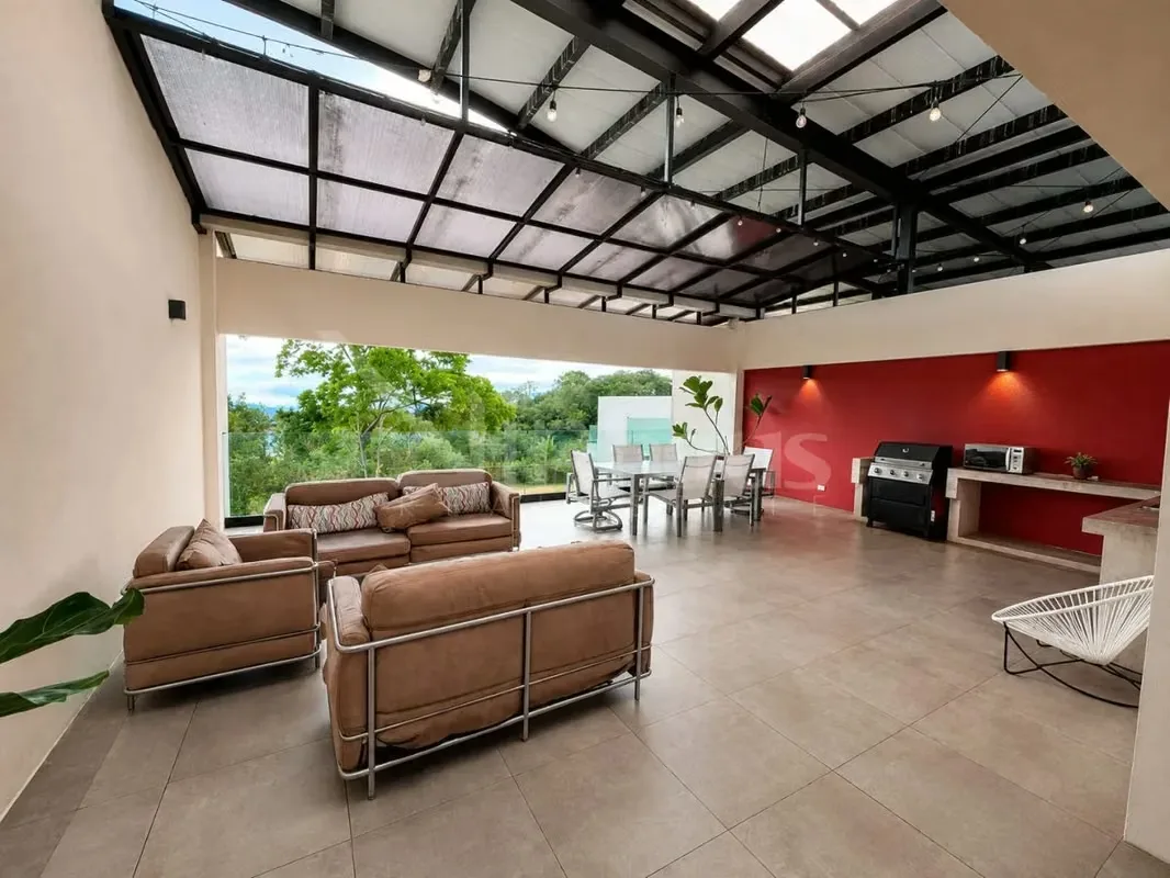 Amplio y moderno apartamento en venta ubicado en Condominio Natu, Montes de Oca. La propiedad cuenta con 110 m² distribuidos en dos plantas, ofreciendo espacios cómodos, funcionales y ..., photo 3