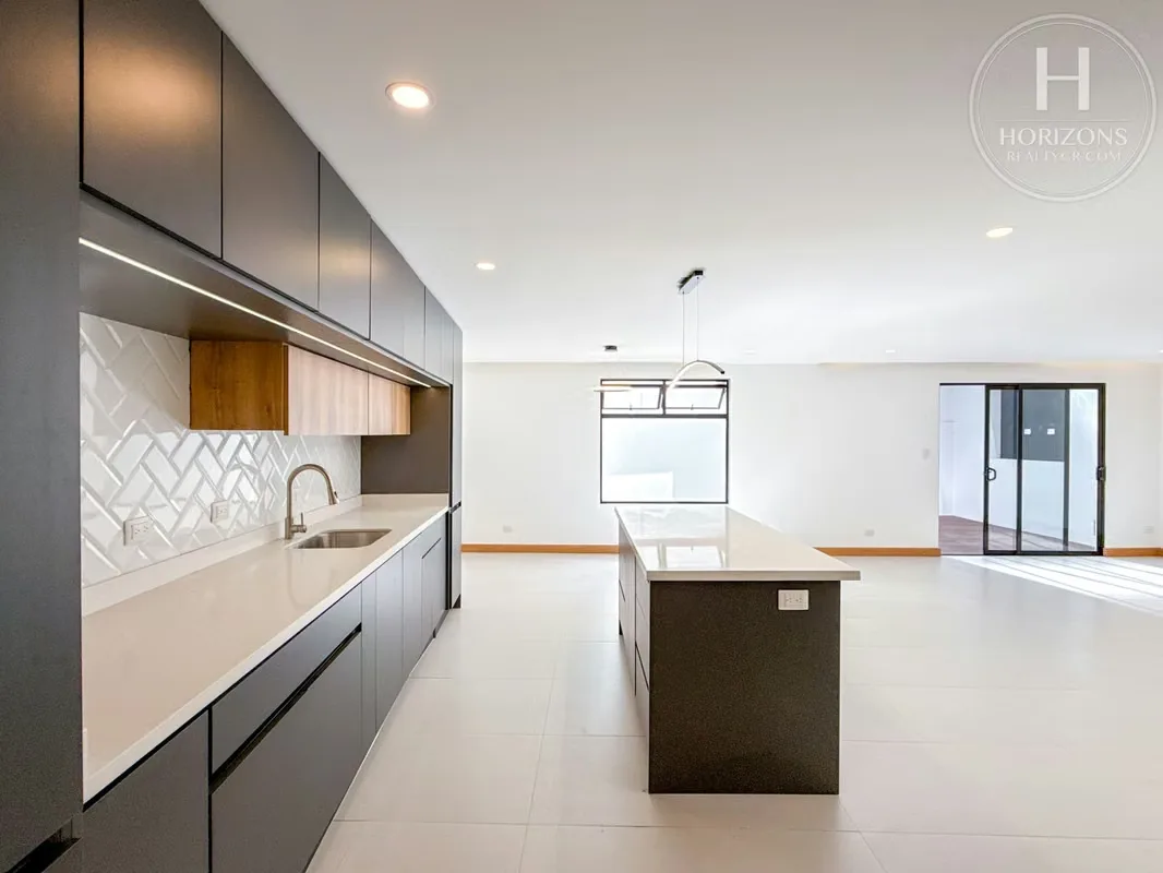 Se Vende Casa para Estrenar en Condominio Distrito San Juan, Frente al Anglo American School 4 Habitaciones NJA1440SB, photo 14
