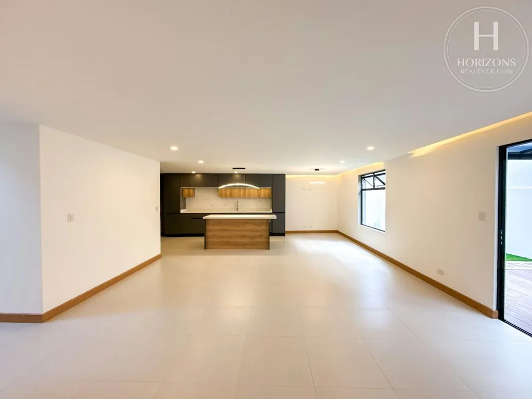 Se Vende Casa para Estrenar en Condominio Distrito San Juan, Frente al Anglo American School 4 Habitaciones NJA1440SB, photo 7
