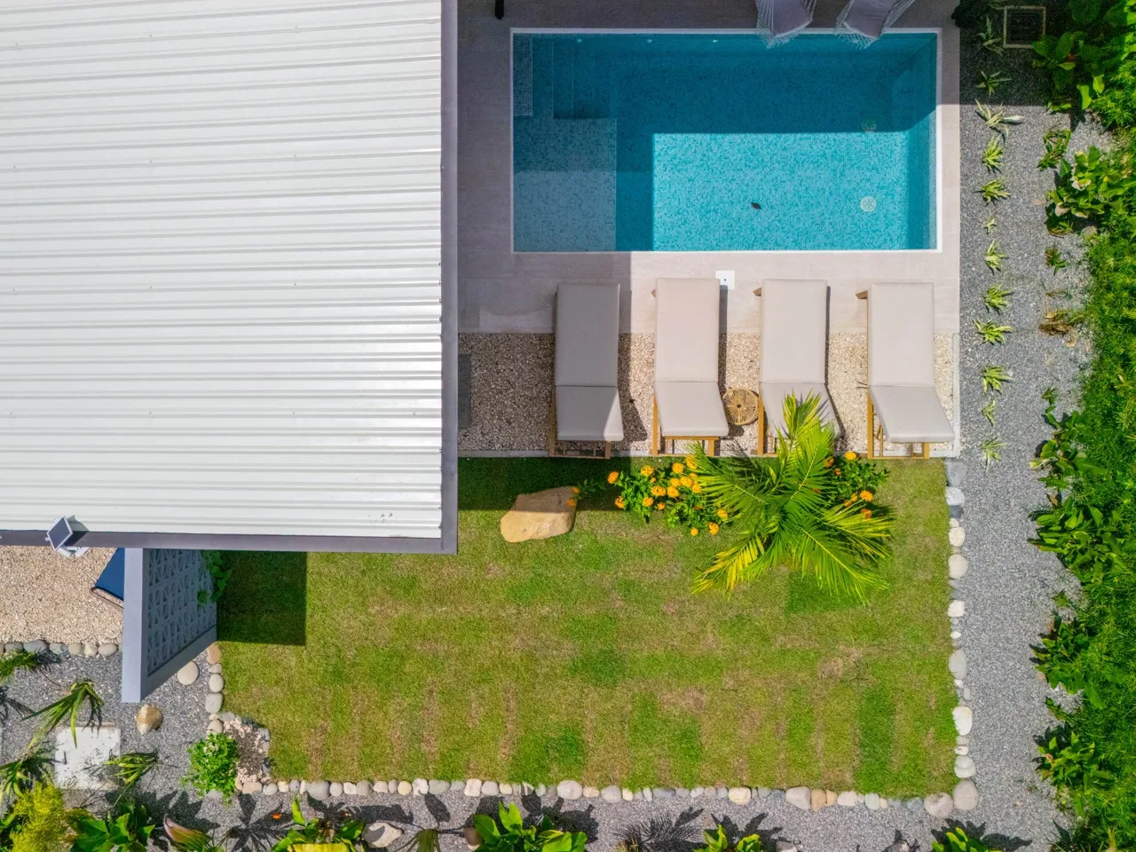 PROPERTY WITH BEAUTIFUL HOUSE IN UVITA CENTER – 0.11 ACRES, photo 7