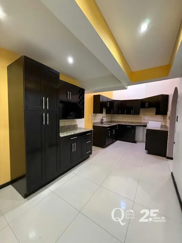 House for Sale - San Pablo de Heredia