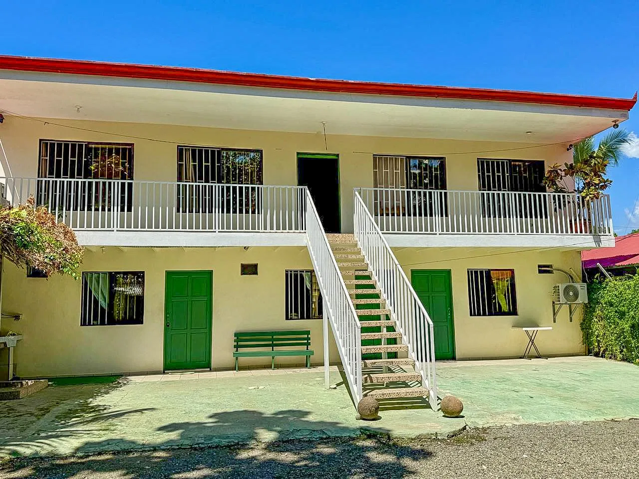 RENTAL UNITS IN BAHIA BALLENA CENTER – 0.07 ACRES