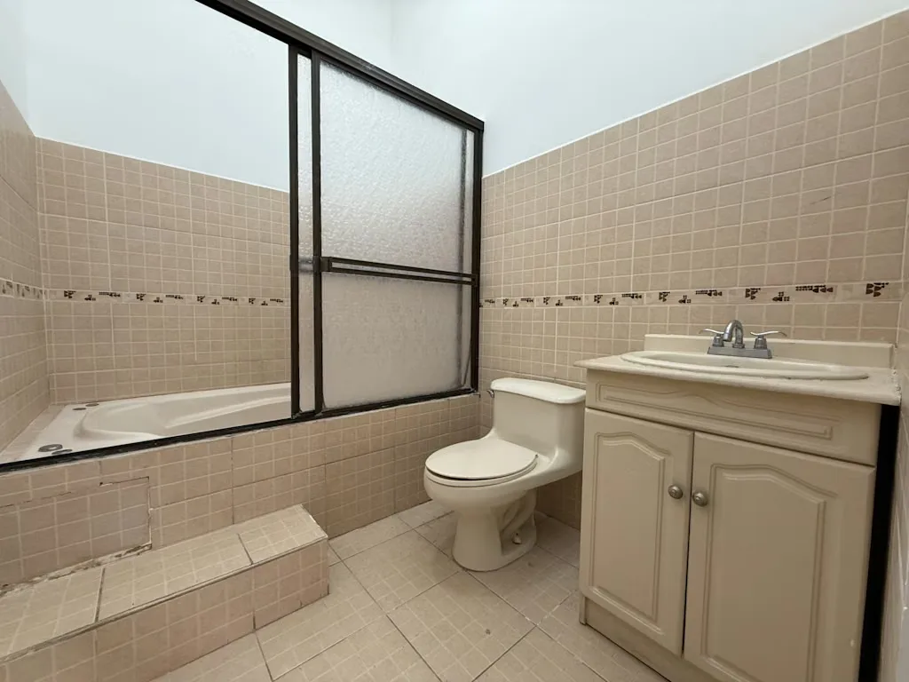 House for Sale in La Trinidad de Moravia Condominium, photo 2