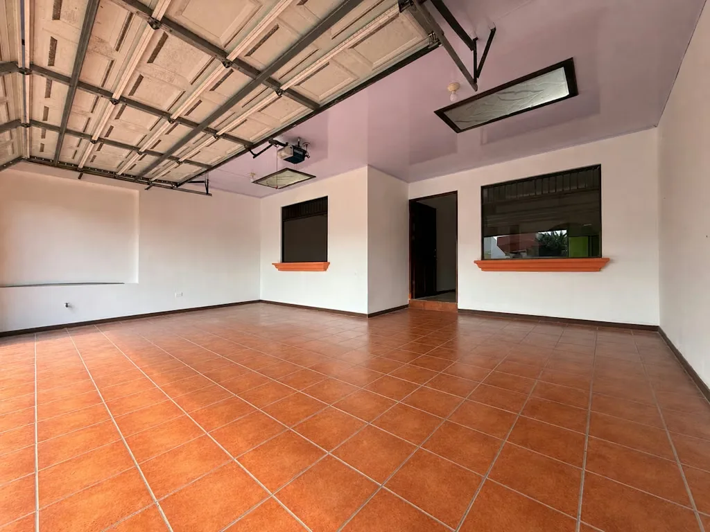 House for Sale in La Trinidad de Moravia Condominium, photo 3