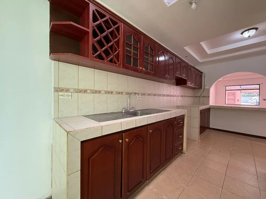 House for Sale in La Trinidad de Moravia Condominium, photo 10