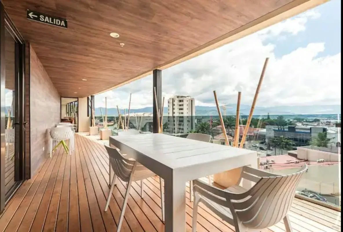 Está distribuido en dos habitaciones, dos baños completos, sala comedor cocina integrados y parqueo para dos ..., photo 12