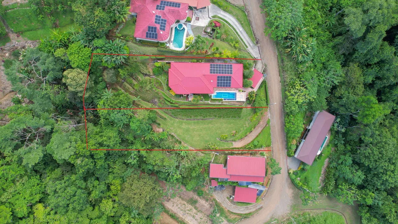PROPERTY WITH THREE BEDROOMS AND FRONT OCEAN VIEWS, IN OJOCHAL – 0.63 ACRES, photo 2