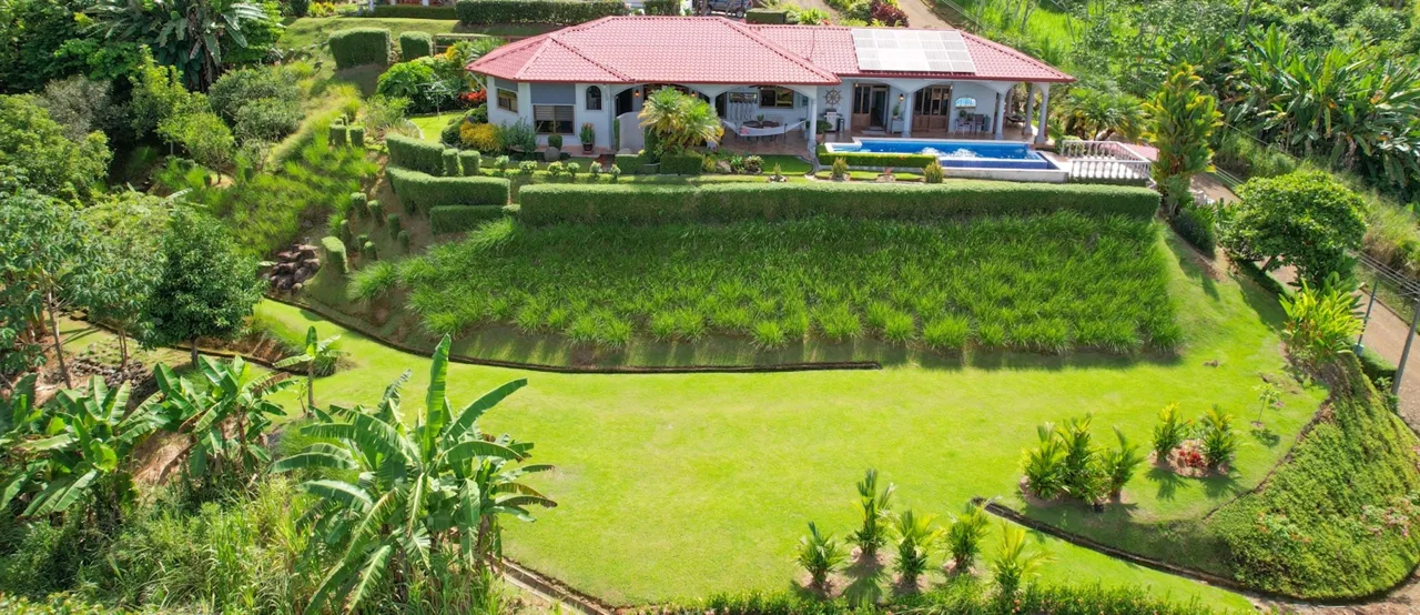 PROPERTY WITH THREE BEDROOMS AND FRONT OCEAN VIEWS, IN OJOCHAL – 0.63 ACRES, photo 3