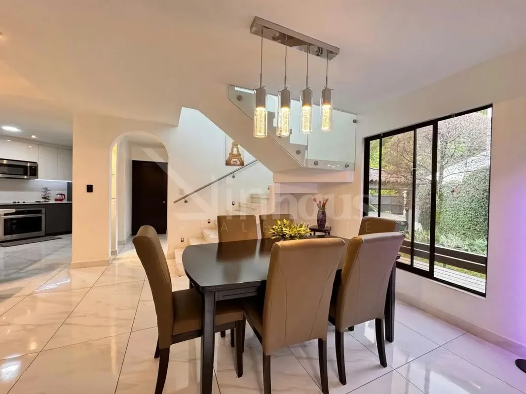 Hermosa casa con patio y habitación en planta baja en Lomas de Ayarco- id 43792, photo 5