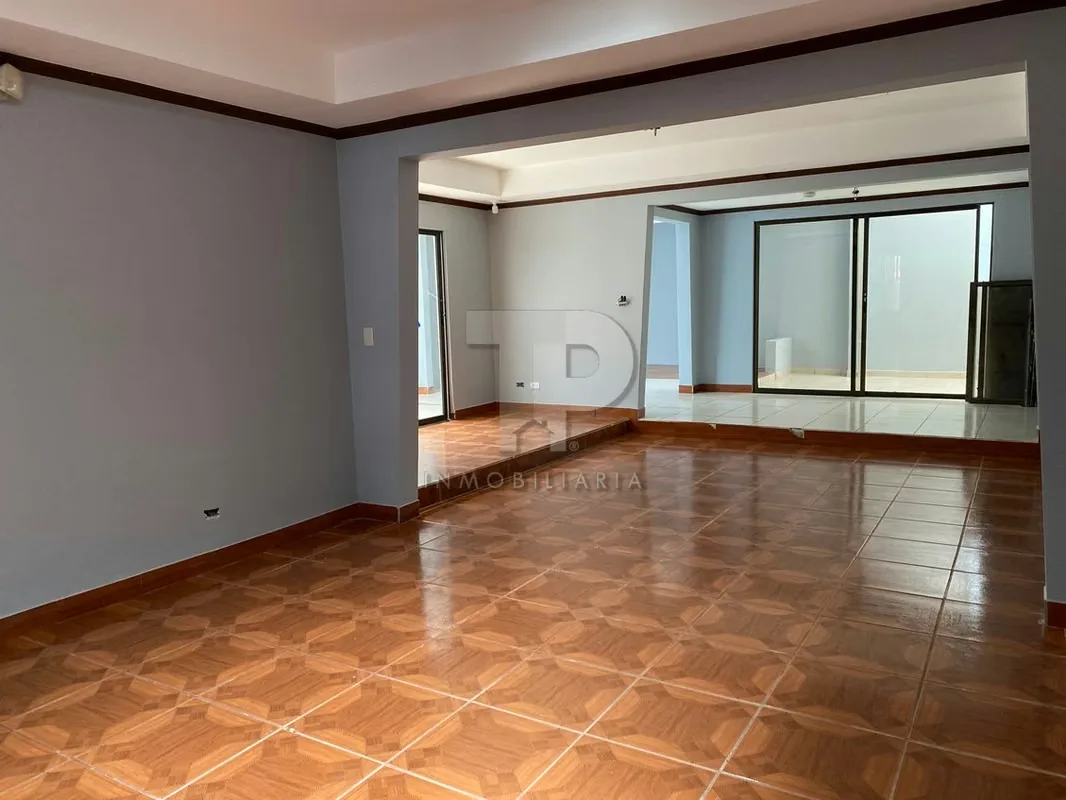 Strategically located between San Pablo and Santo Domingo de Heredia, near Chantilly, supermarkets, shops, public ...