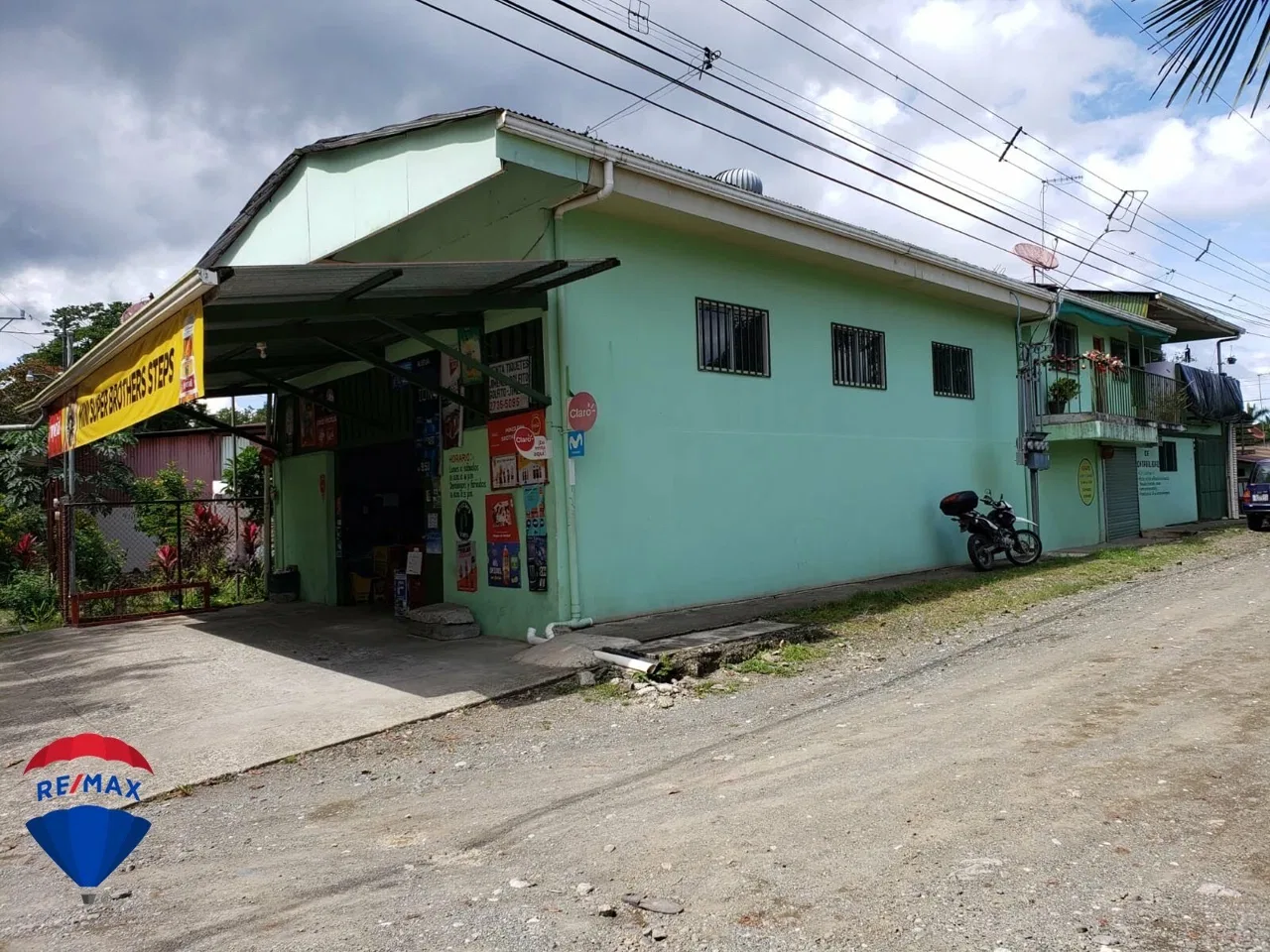 Commercial Store with Upstairs Living Puerto Jimenez Costa Rica | Osa Peninsula Investment - REMAX Jungle Properties | Pavones Golfito Real Estate