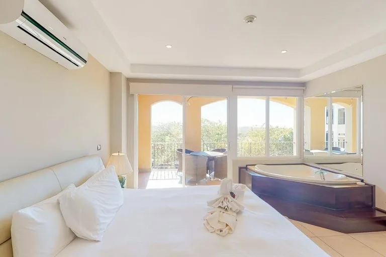 Condominium in Playa Langosta, photo 13
