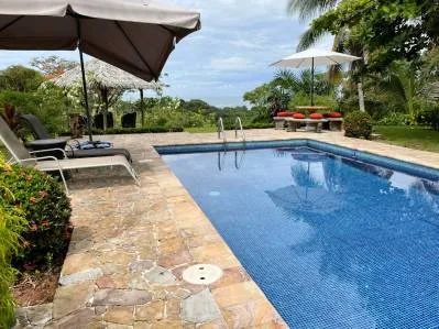 Impresionante casa con vista al mar y características fabulosas, photo 2