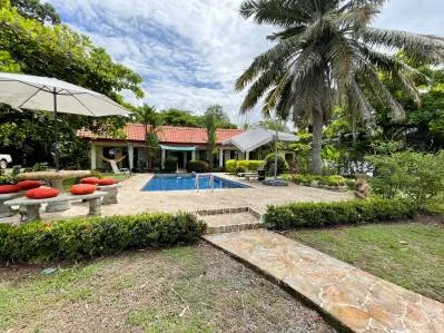 Impresionante casa con vista al mar y características fabulosas, photo 10
