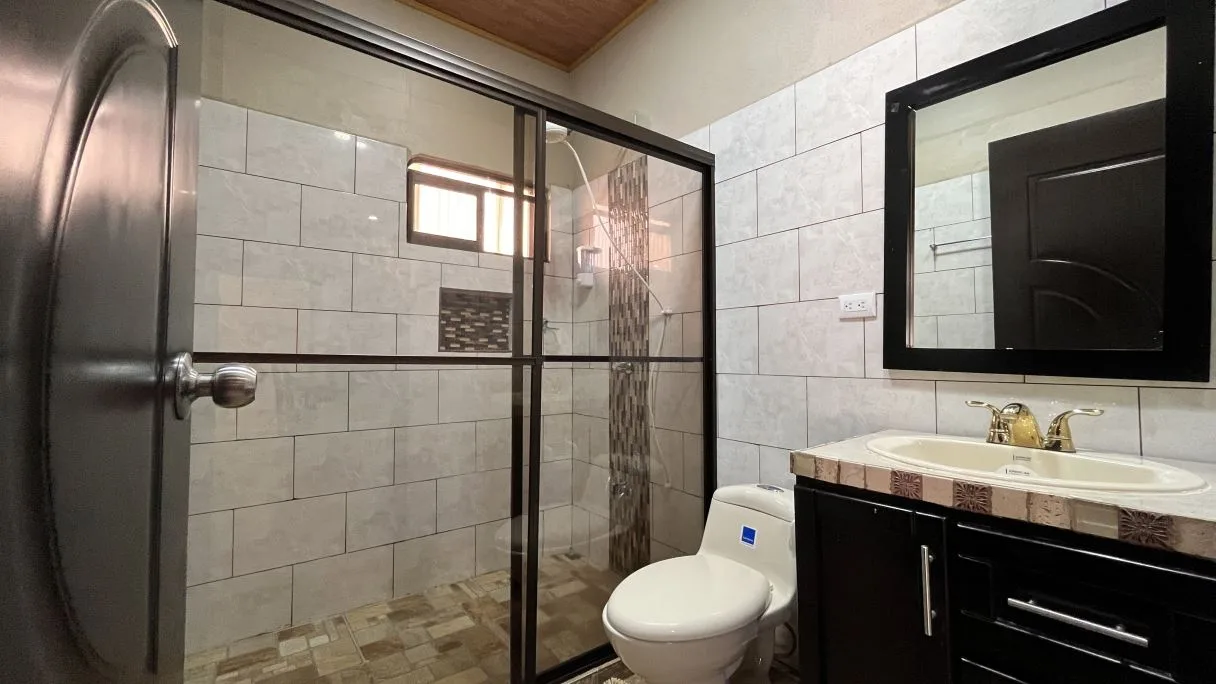 2-STORY HOUSE IN AN EXCELLENT LOCATION IN FRONT OF THE INTER-AMERICAN HIGHWAY, PÉREZ ZELEDÓN, photo 14