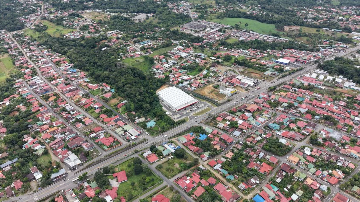 2-STORY HOUSE IN AN EXCELLENT LOCATION IN FRONT OF THE INTER-AMERICAN HIGHWAY, PÉREZ ZELEDÓN, photo 4