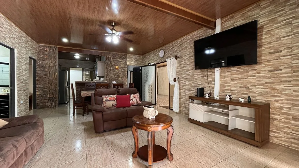 2-STORY HOUSE IN AN EXCELLENT LOCATION IN FRONT OF THE INTER-AMERICAN HIGHWAY, PÉREZ ZELEDÓN, photo 7