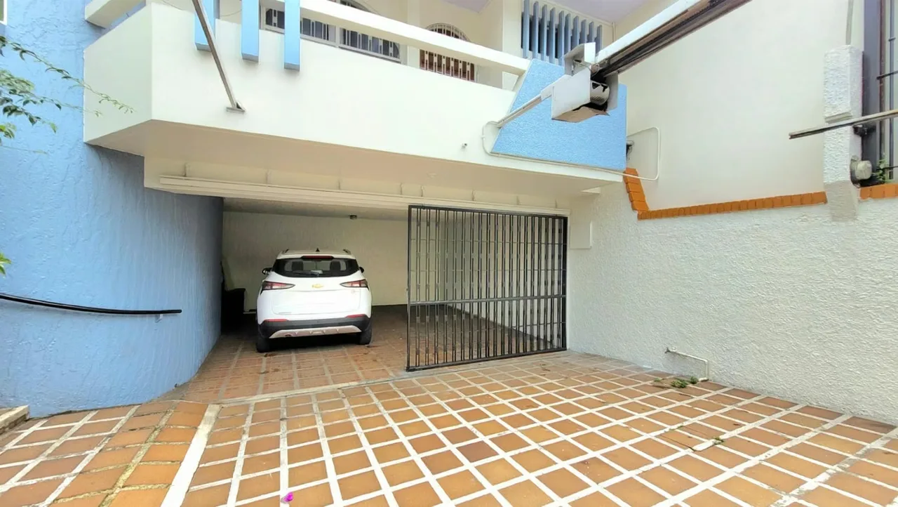 Ubicación privilegiada sobre calle principal ruta Moravia-Tibás., photo 2
