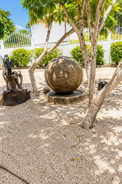 Casa Jabalí: 5-Bedroom Estate with 3 Titled Lots in Tamarindo