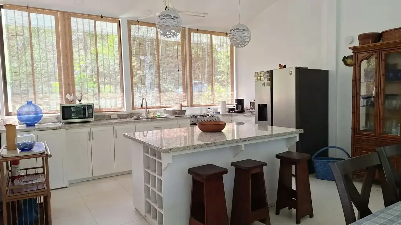 Experience the ultimate expression of coastal luxury with this exquisite, turnkey 3-bedroom, 2-bathroom home, nestled within the prestigious Villa Leona condominium in Garabito, ..., photo 11