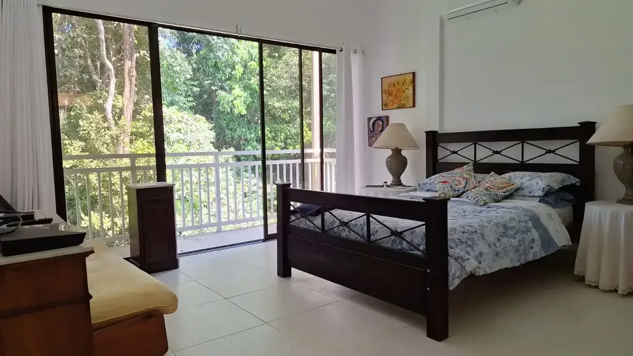Experience the ultimate expression of coastal luxury with this exquisite, turnkey 3-bedroom, 2-bathroom home, nestled within the prestigious Villa Leona condominium in Garabito, ..., photo 15