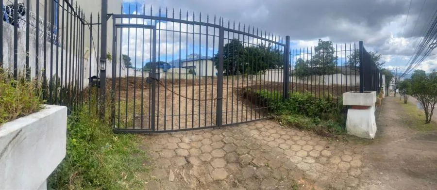 Lote de 2097 m2, Salida a Dos Calles, Uso de Suelo Mixto, Los Yoses - Venta en Montes de Oca, photo 2