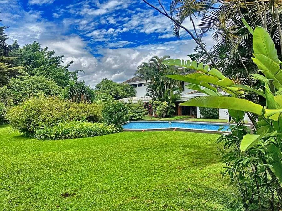 Lote de 2097 m2, Salida a Dos Calles, Uso de Suelo Mixto, Los Yoses - Venta en Montes de Oca, photo 5