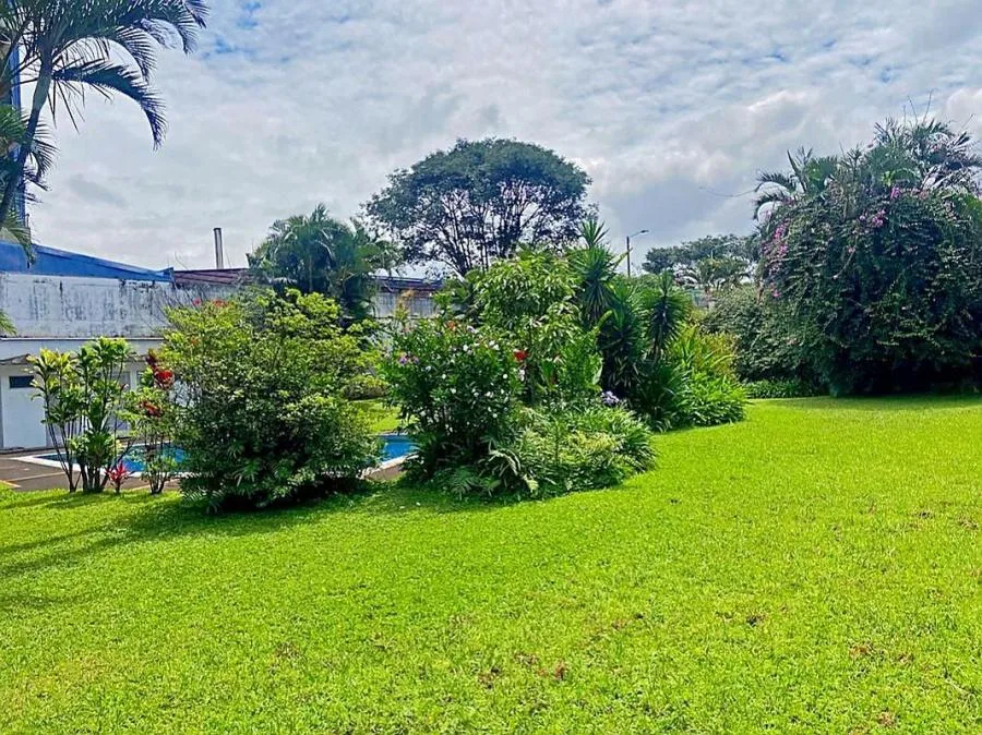Lote de 2097 m2, Salida a Dos Calles, Uso de Suelo Mixto, Los Yoses - Venta en Montes de Oca, photo 6