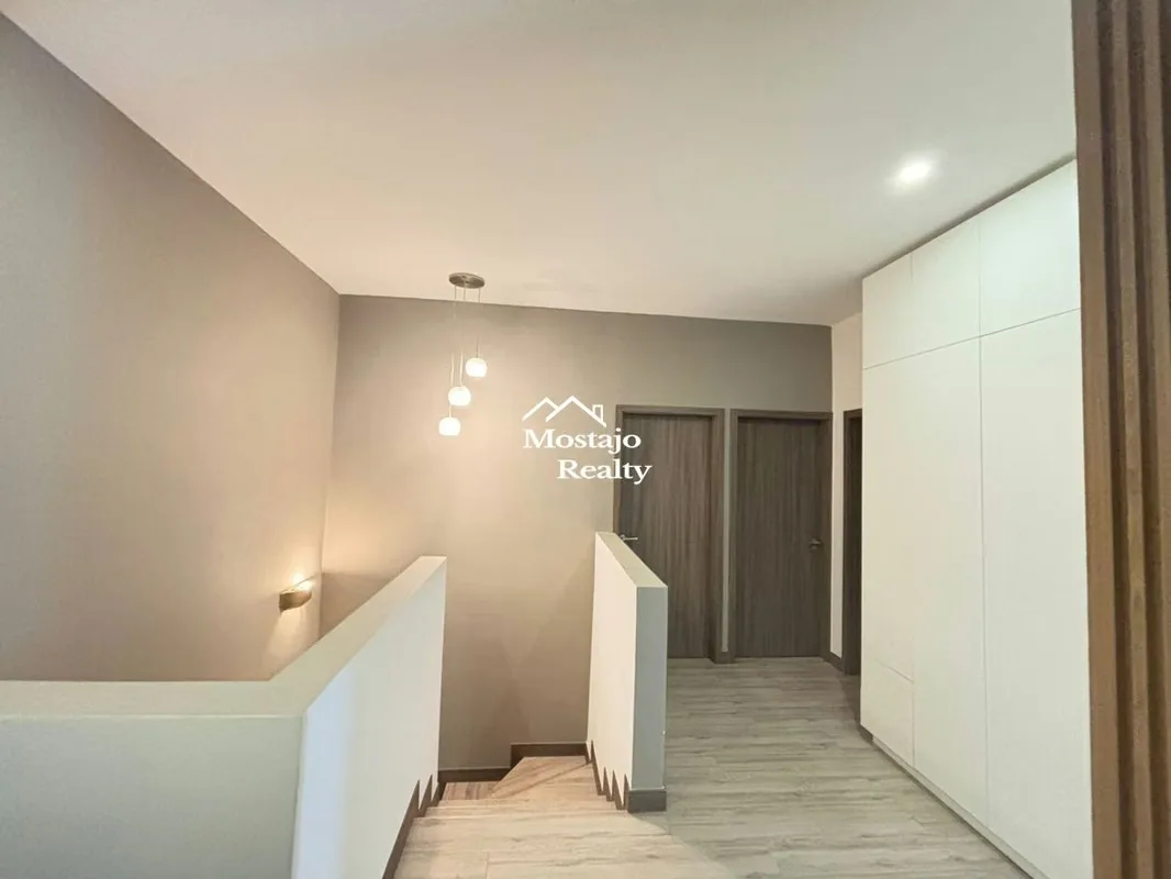 Descubra una casa con muchos extras que combina diseño moderno, funcionalidad y un entorno natural privilegiado en el exclusivo Condominio San Antonio, Escazú., photo 6