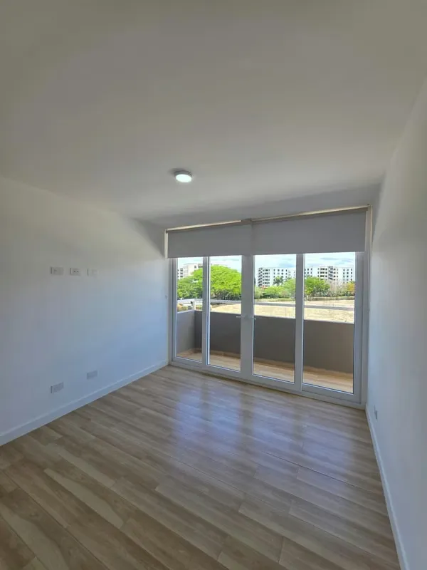 Con más de 13 años en el mercado inmobiliario, somos una oficina formal para alquileres y compra. Te acompañamos con asesoría profesional en ..., photo 5