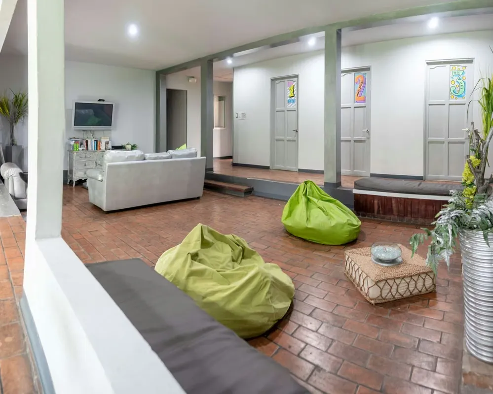 The accommodation offers three types of rooms to suit different preferences: a single room with shared bathroom, a small studio with private bathroom and kitchen and a full large studio ..., photo 3