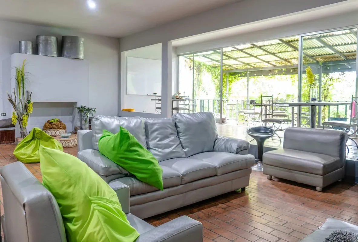The accommodation offers three types of rooms to suit different preferences: a single room with shared bathroom, a small studio with private bathroom and kitchen and a full large studio ..., photo 5