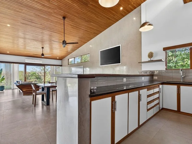 4 Bed Single Family Homes For Sale in Tamarindo, photo 9