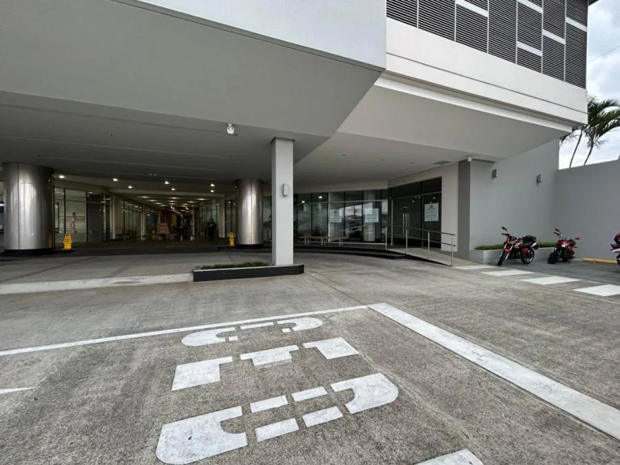 Local Comercial en Alquiler en Rohrmoser. San José. MLS  24-130 - Alquiler / Renta en Pavas, photo 8