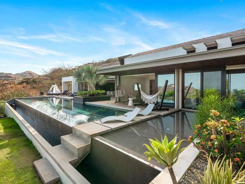 5 Bed Single Family Homes For Sale in Playa Flamingo, photo 14