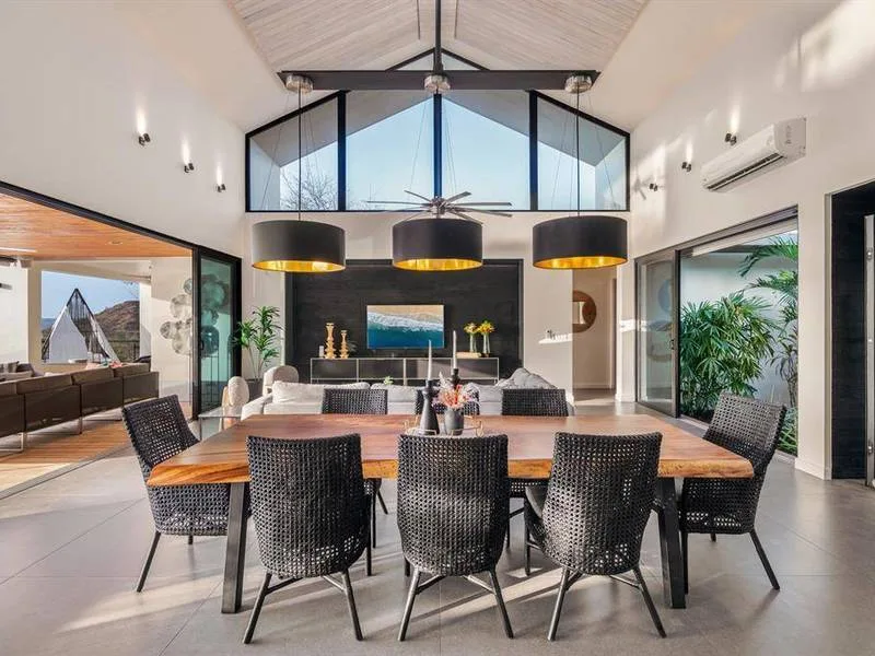 5 Bed Single Family Homes For Sale in Playa Flamingo, photo 5