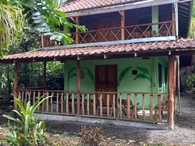 Casitas Caribeñas cerca de una linda Playa en Cahuita, photo 2