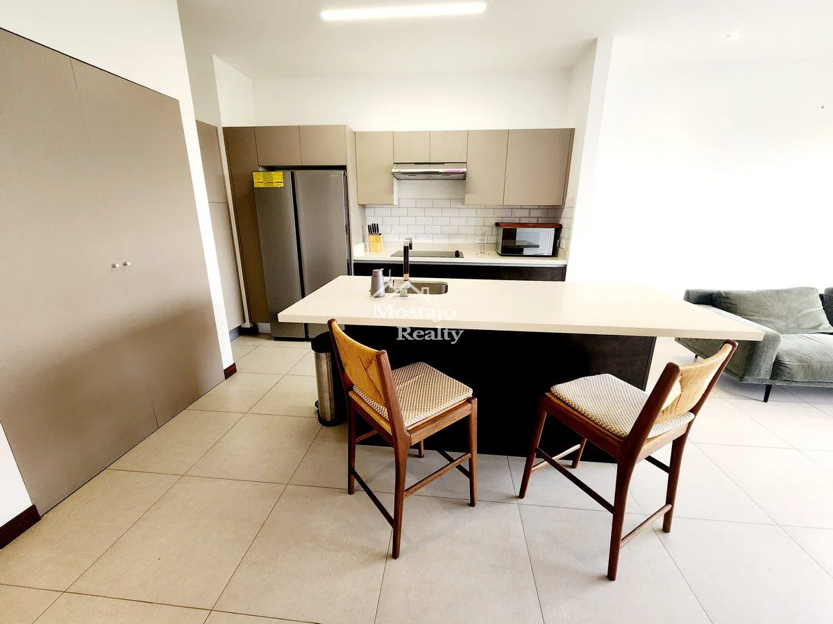 Alquiler de apartamento, Condominio Roble Sabana, Parques del Sol, Santa Ana