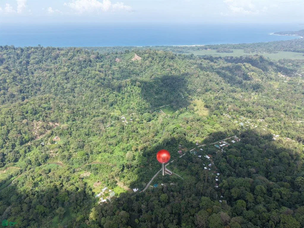 Lote en Venta en Carbón a Minutos de Puerto Viejo y Cahuita