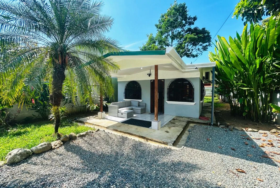 NEWLY RENOVATED 2 BED-HOME WITH PRIME LOCATION – 0.08 ACRES, photo 2